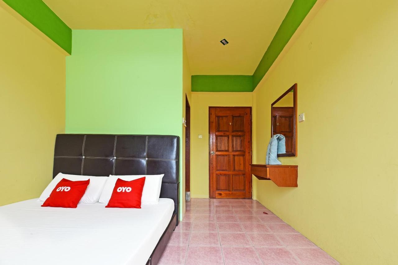Oyo 90565 Teresek View Motel Kuala Tahan Buitenkant foto
